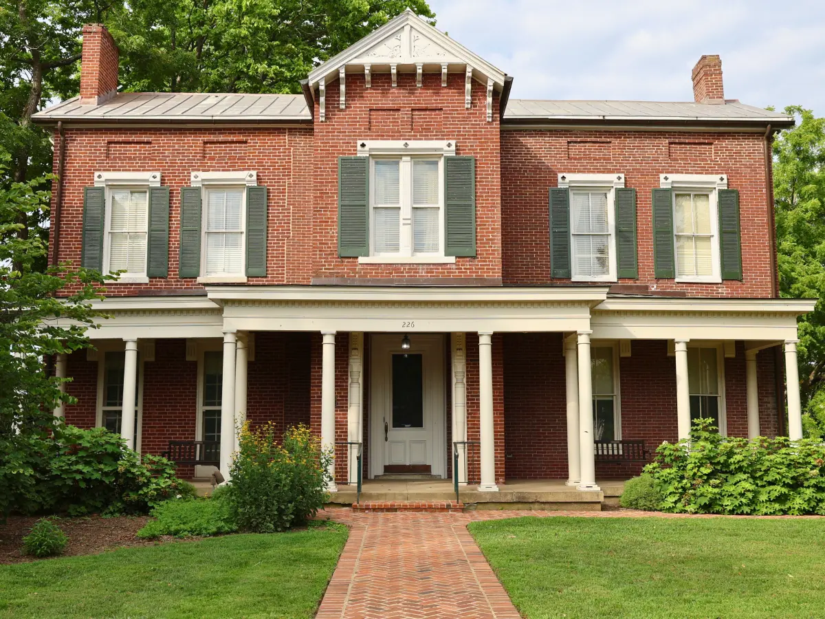 Gaines Center Commonwealth House