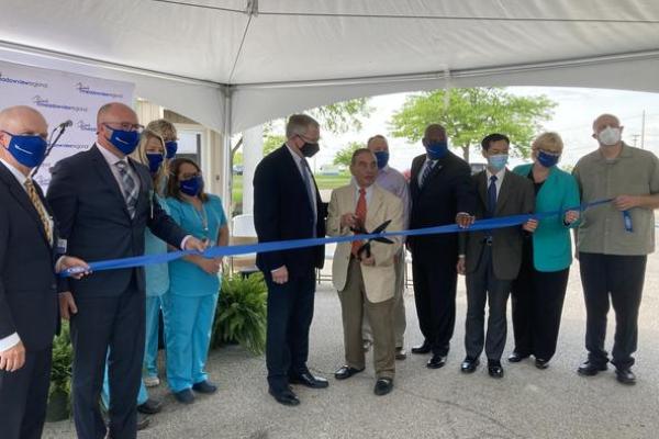 ribbon%20cutting.jpeg